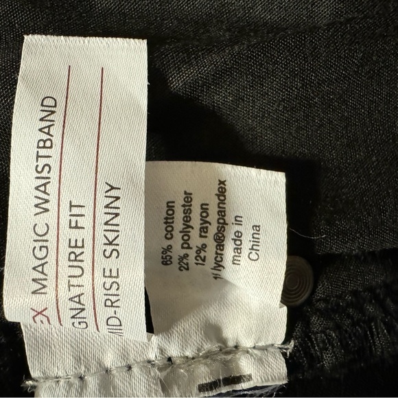 Lane Bryant Midrise Skinny Regular Fit Jeans - Picture 8 of 9